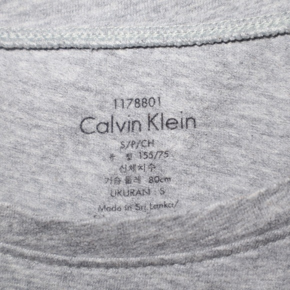 Grey Calvin Klein T-Shirt - Picture 3 of 3